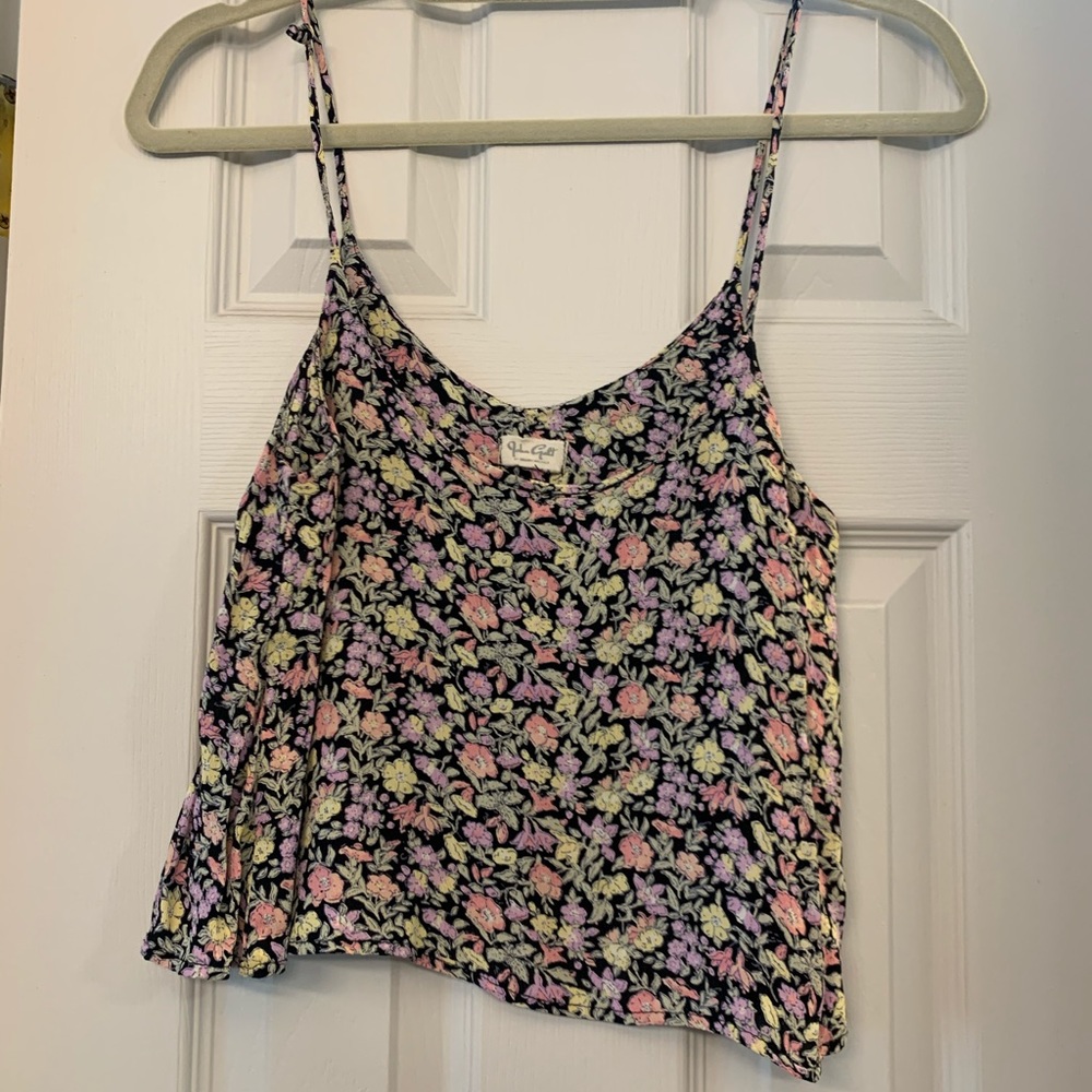 Brandy Melville floral flowy crop blouse